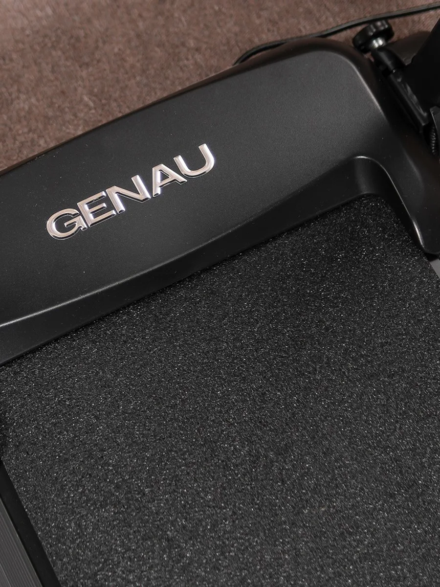 Электрическая беговая дорожка Genau S50 Studio — фото 4 из 9