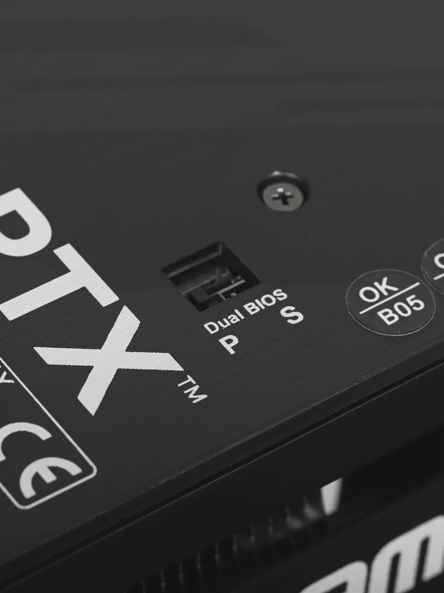 Видеокарта Palit GeForce RTX 5070 Ti GamingPro-S OC 16 ГБ GDDR7 2482 МГц — фото 7 из 11