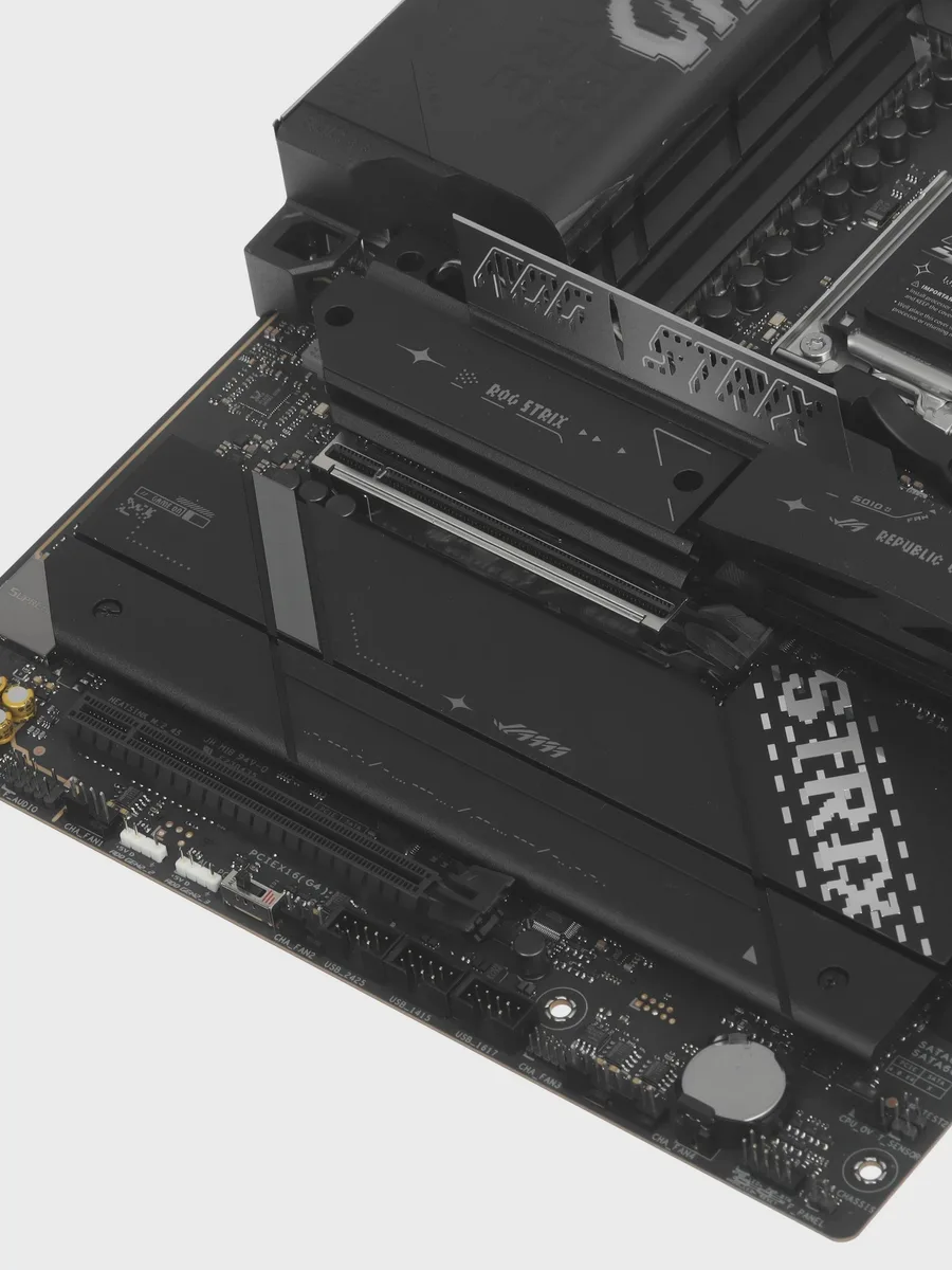 Материнская плата ASUS ROG STRIX X870E-E GAMING WIFI, AM5, Standard-ATX — фото 6 из 11