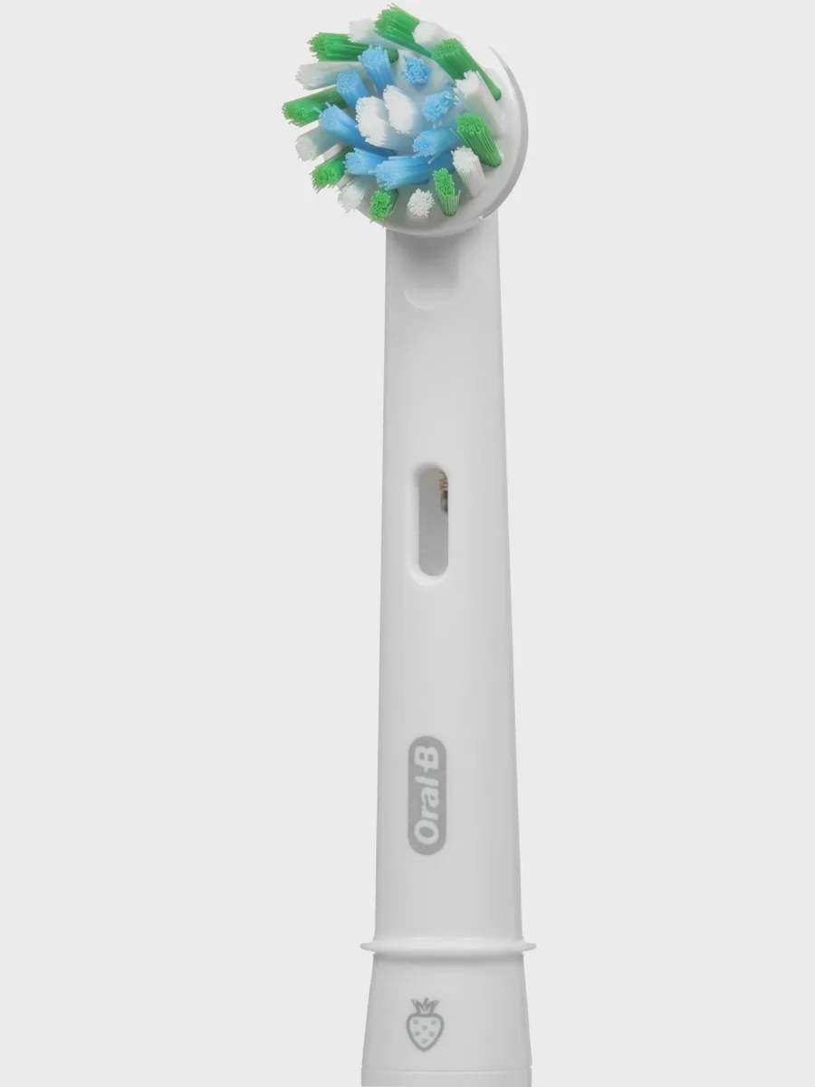 Электрическая зубная щетка Braun Oral-B Vitality Pro D103.413.3 — фото 8 из 20